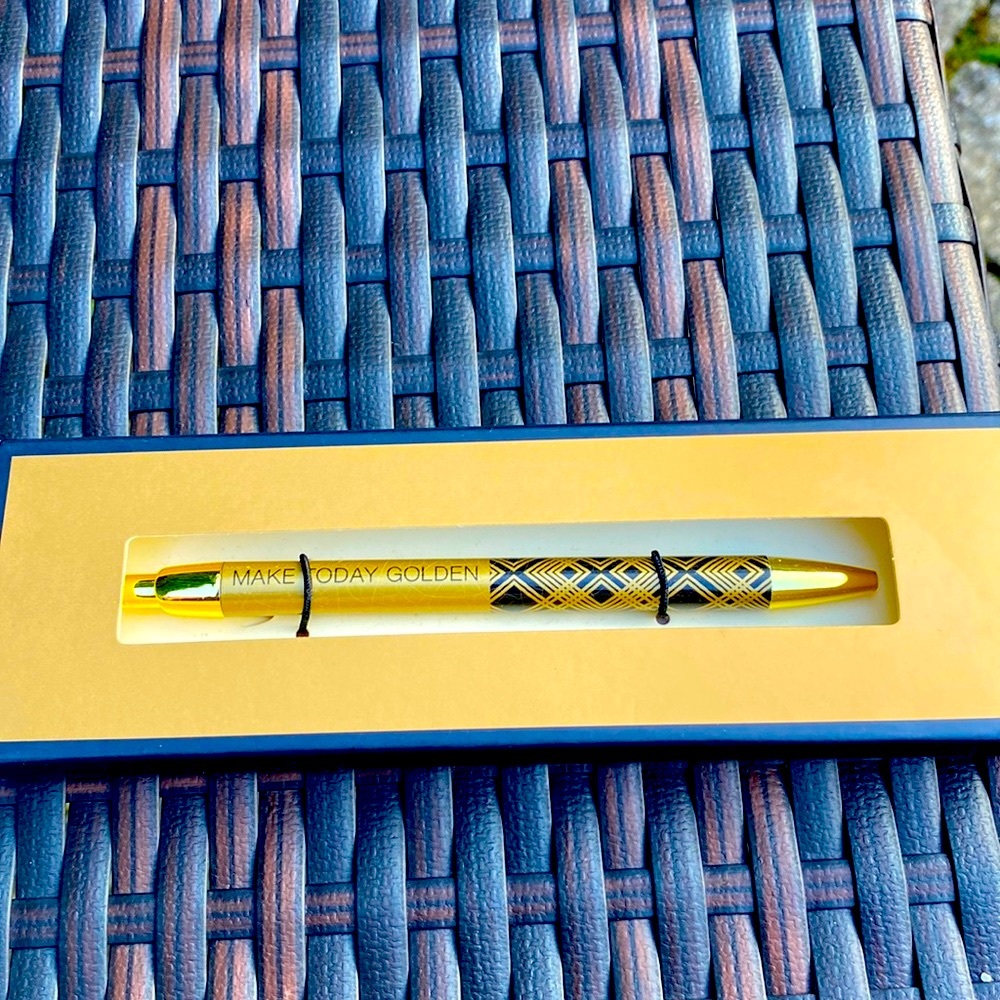 HALLMARK PEN in box, *NEW*